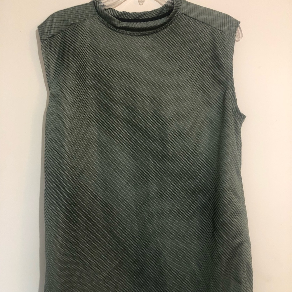 Medium sleeveless workout shirt